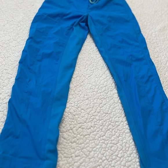 NWT Lululemon Athletica Turquoise Capris Slim-Fit Tailored Size 4 women’s - Picture 10 of 16